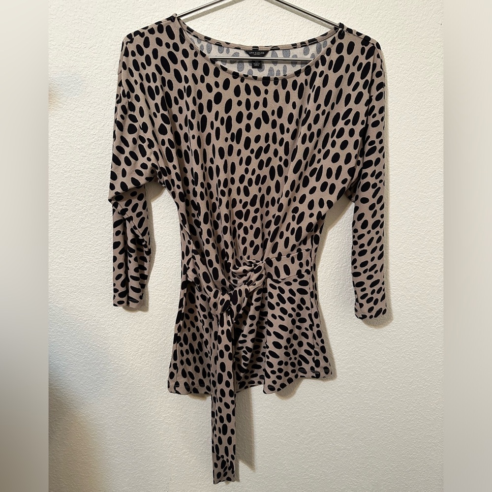 EUC ANN TAYLOR Ocelot Leopard Print Adjustable Tie Waist Blouse Top